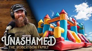 Phil & Miss Kay’s Record-Holding ‘Duck Dynasty’ Wedding & Jase Buys a Bouncy House! | Ep 902