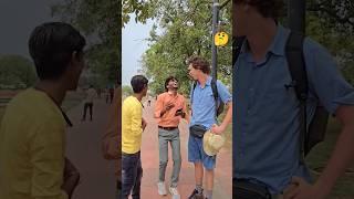 गुड्डू @GudduVlogs7  भाई एक अंग्रेज को बनाया उल्लू #gudduvlogs #guddu #funny #comedy