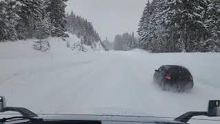 Trucking Highway 58 in OR During Chain Laws and a Storm!!!
