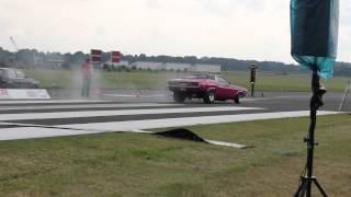 VW Golf II vs. 1970 Dodge Challenger 440 SIX PACK