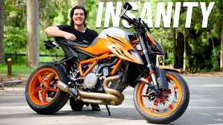 KTM 1290 Super Duke R Review | Dual Personality SuperNaked?