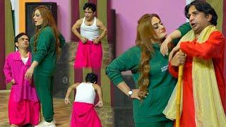 Vicky Kodu | Fozia Chaudhary | Sakhawat Naz | New Best Comedy | Punjabi Stage Drama Clip 2024