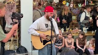 Lose It All! Sam Tompkins back to his roots! Busking with a huge crowd singing along! Epic Moment!