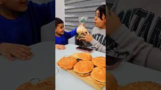 هيلين بائعة برغر