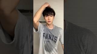운동끝#스킨 #토너 #로션 #비비크림 #헤어스프레이 #남자화장품 #그루밍 #메이크업 #아이돌 #배우 #아이돌메이크업 #일상 #데이트 #ootd #남친룩 #맨몸운동 #운동남