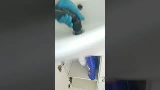 Устранение засоров, запоров в раковине, при помощи водососа Сабрина мебельный экстрактор. Клининг.