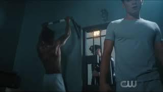 Archie Meets His Cellmate Mad-Dog | 3x02 | Riverdale