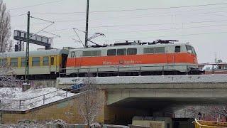 Baureihe 111 der Deutschen Bahn am 09.12.2021 in Berlin Wedding.