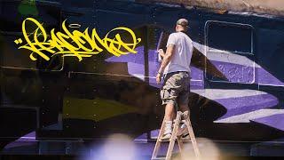 BACON paints the MOLOTOW TRAIN