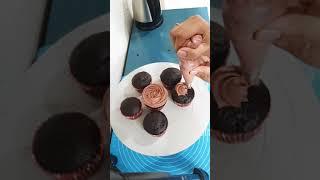 Rosette Cupcakes Piping   #cupcake #cupcakes #cupcakepiping #rosettes