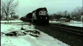 NS High Hood W/ CAT's & CASE tractors East Chesterton IN