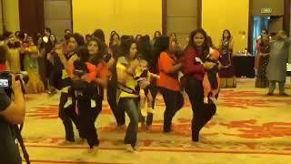 Mom & munchkin dance # sweetest dedication ever from mum to her/his newborn