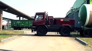 ТМВ-2 - Тяговый модуль вагонов (Уралвагонзавод) / Locotractor TMB-2 (Rail/road shunting vehicle)