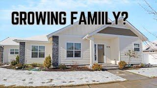 Cozy Northwest 3-Bedroom Home in Grants Pass | 978 SW Blackberry Lane Walk-Through