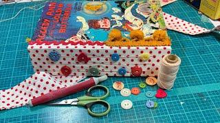 Sew Buttons on a Spine/Sew an Envelope in Center of Signature