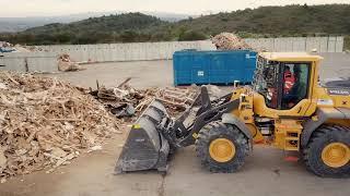 Wheel Loader in Waste and Recycling Application