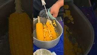 A clever way to harvest corn kernels! - Vegetable Cutting Skills!