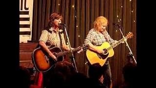 Indigo Girls Chickenman BitterRoot Eddie's Attic 07-18-10