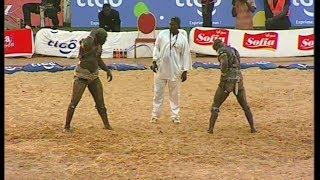 BALLA GAYE 2 VS MODOU LO - AMBIANCE DU 1er COMBAT