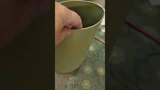 Ваза из старой жестяной банки
