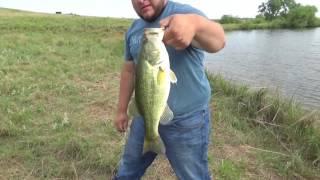 Bass 2 Mouth: Episode 1 - Oil Field Ponds