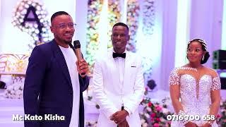 ALIKIBA awaonesha watu PISI yake ya Utotoni ukumbini | Asimamisha PISI ya zamani ya Abdu Kiba pia