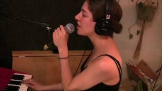 Chairlift "Le Flying Saucer Hat" / Interview (Live @ Viva Radio)