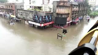 Flooding in India forces residents to flee