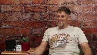 Steve Hofmeyr praat op die man af met Maroela Media