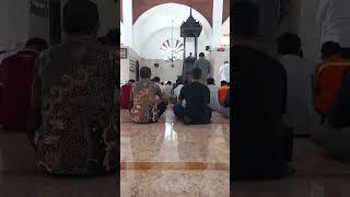 Suasana Jum'at di masjid Nurul Jannah Petrokimia Gresik