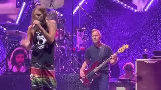 Foo Fighters Somebody to Love (Queen Cover) (Taylor on Vocals, Dave on Drums) Live MSG NYC 6/20/21
