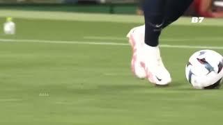 Kylian Mbappé Nutmeg x Hiroki Sakai