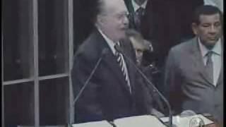 José Sarney descarta pedir renúncia no Senado Federal