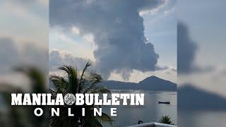 Taal volcano emits volcanic smog