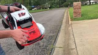 Traxxas Unlimited Desert Racer Speed tests 4S/6S training and sport modes