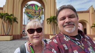 Mardi Gras 2025 - Throwing beads from a parade float, trying foods and fun Universal Studios Orlando