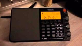 Tecsun pl-880 receiving Weather Broadcast from CFB Trenton,