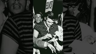 Elvis Presley Signing Autographs For Fan #shorts