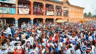 Mahama in trouble as Mike Oquaye Jnr shake Dome Market with massive campaign