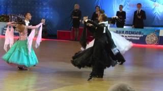 Ivan Novikov - Anna Barbacheva, 1/2 English Waltz