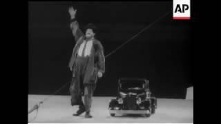 Bobo Barnett, midget clown car