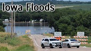 Iowa Is Flooding // Truckers Left With No Detour