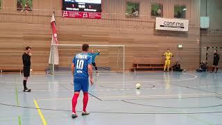 Dramatisches Neunmeterschießen im Halbfinale beim Confima-Cup: Buzzerboys gegen 1. FC Phönix Lübeck