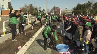 緑豊かな地域目指し　イオンスタイル山王で植樹活動　秋田 (25/03/09 18:00)