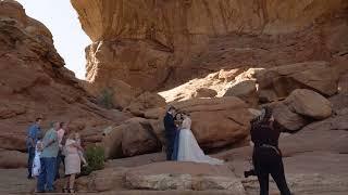 Jaclyn & Logan - Moab Utah Elopement