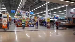 Inside Tesco Extra Klang at Saturday Midnight 2017 | 2msia channel