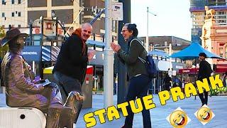 STATUE PRANK IN SYDNEY - GOOD FUN AND LAUGH 