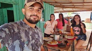 Almoçando com minhas Irmãs. *Frango Caipira.*