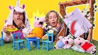 Einhorn Café - Peppa Wutz Spielzeug Video für Kinder mit Nicole. Hotdogs und der Schaukelunfall