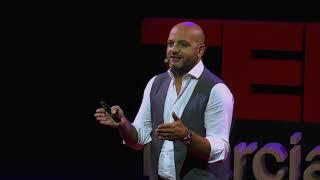 Riscoprire il passato, comprendere il presente | Diego Davide | TEDxMarcianise